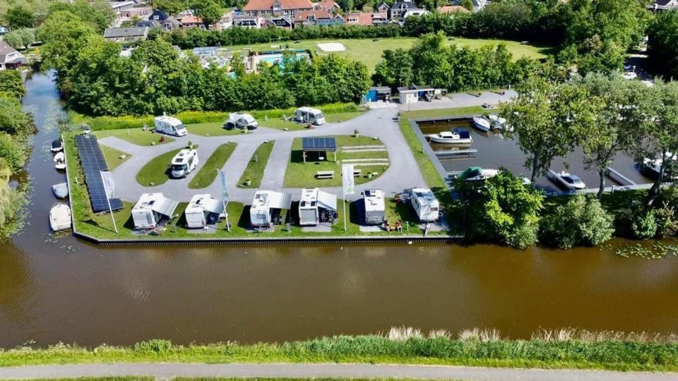 Tiny House Aan Het Water Op De Appelhof Villa Wommels Exteriör bild
